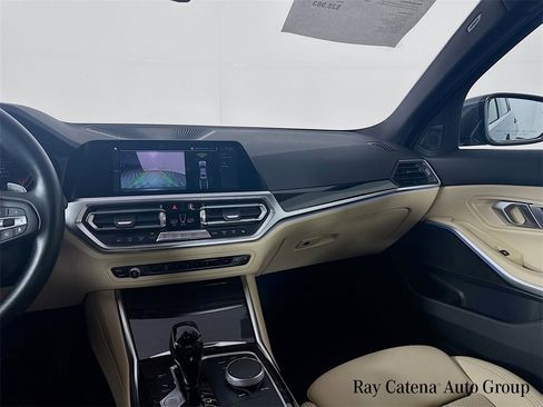 Used 2022 BMW 330i xDrive 330i xDrive w/ Premium Package image 24