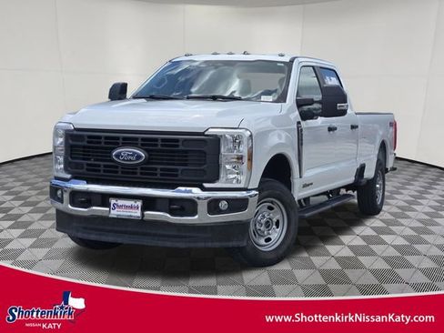 Used 2024 Ford F250 XL AWD/4WD image 1