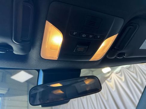 Used 2019 Toyota Corolla SE FWD image 26