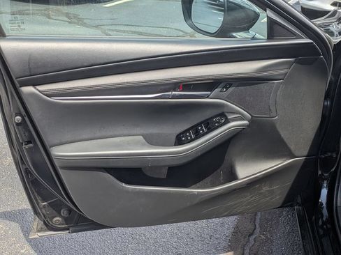 Used 2024 MAZDA MAZDA3 s FWD image 8