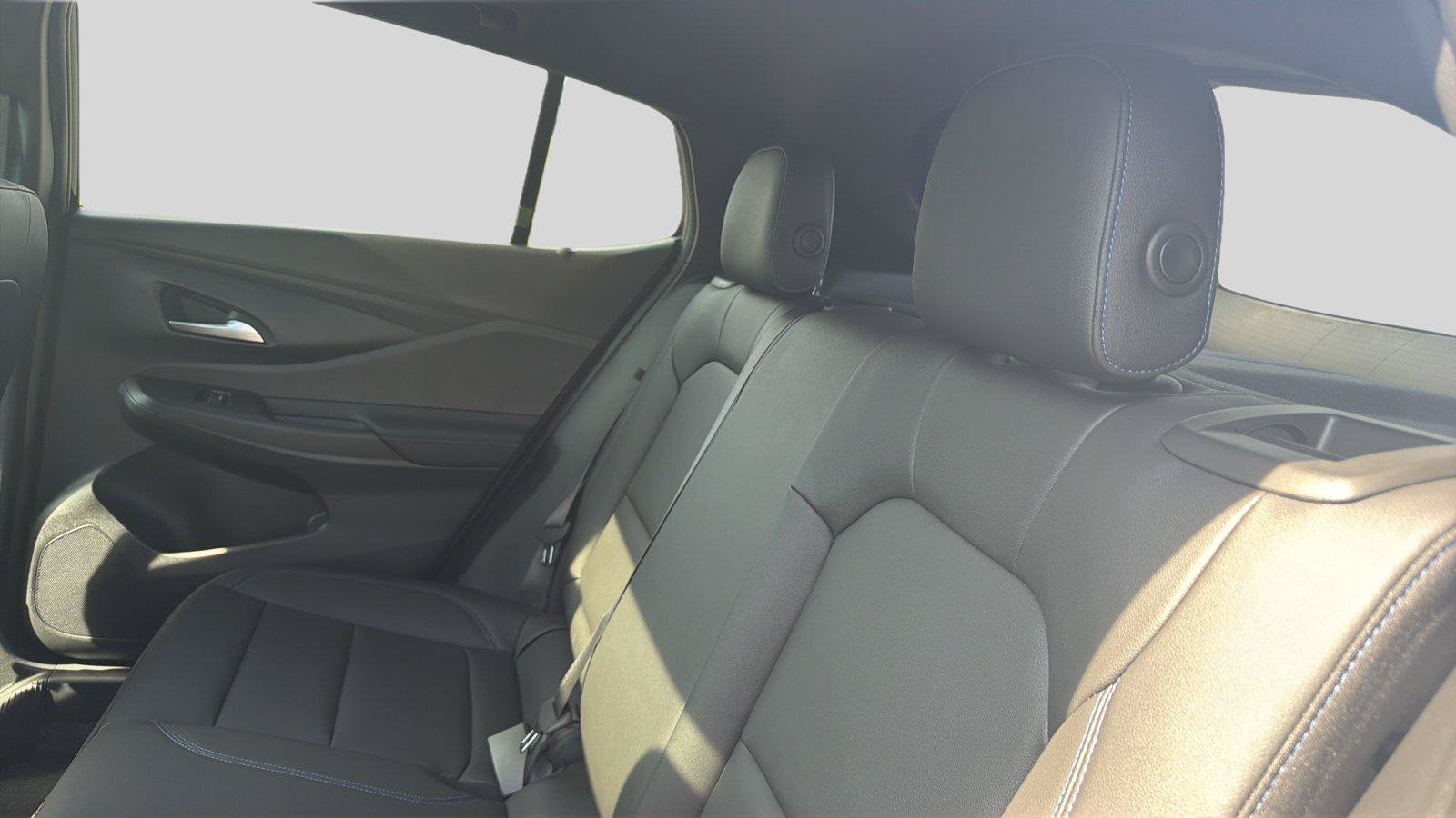 New 2026 Buick Envista Sport Touring w/ Convenience I Package FWD image 18