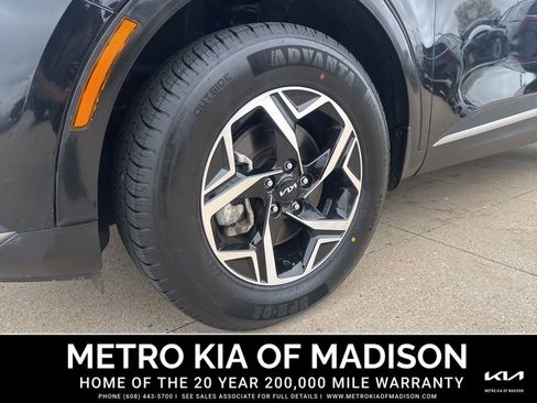 Used 2023 Kia Sportage LX AWD/4WD image 10