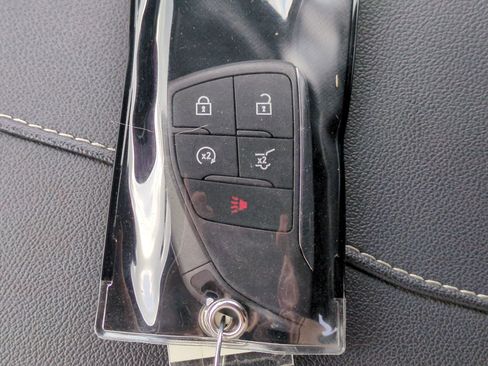 Used 2026 Chevrolet Traverse LT AWD/4WD image 35