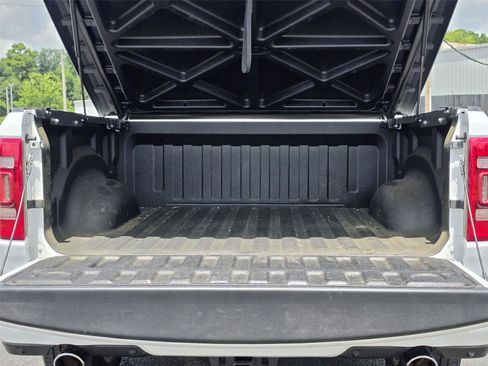 Used 2023 RAM 1500 Limited w/ Body Color Bumper Group AWD/4WD image 42