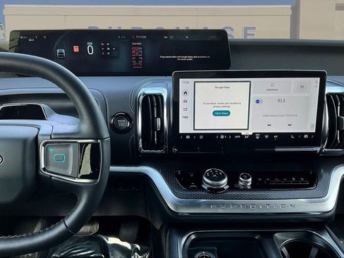 New 2026 Ford Expedition Platinum w/ Stealth Performance Package image 6