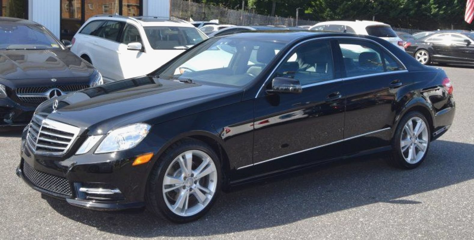 Used 2013 Mercedes-Benz E 350 4MATIC Sedan image 6