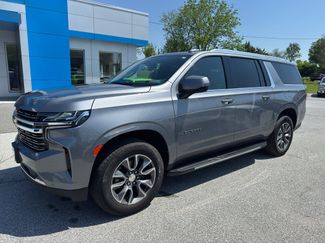 Used 2022 Chevrolet Suburban LT w/ LT Signature Package AWD/4WD video 1