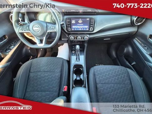 Used 2024 Nissan Kicks SV image 13