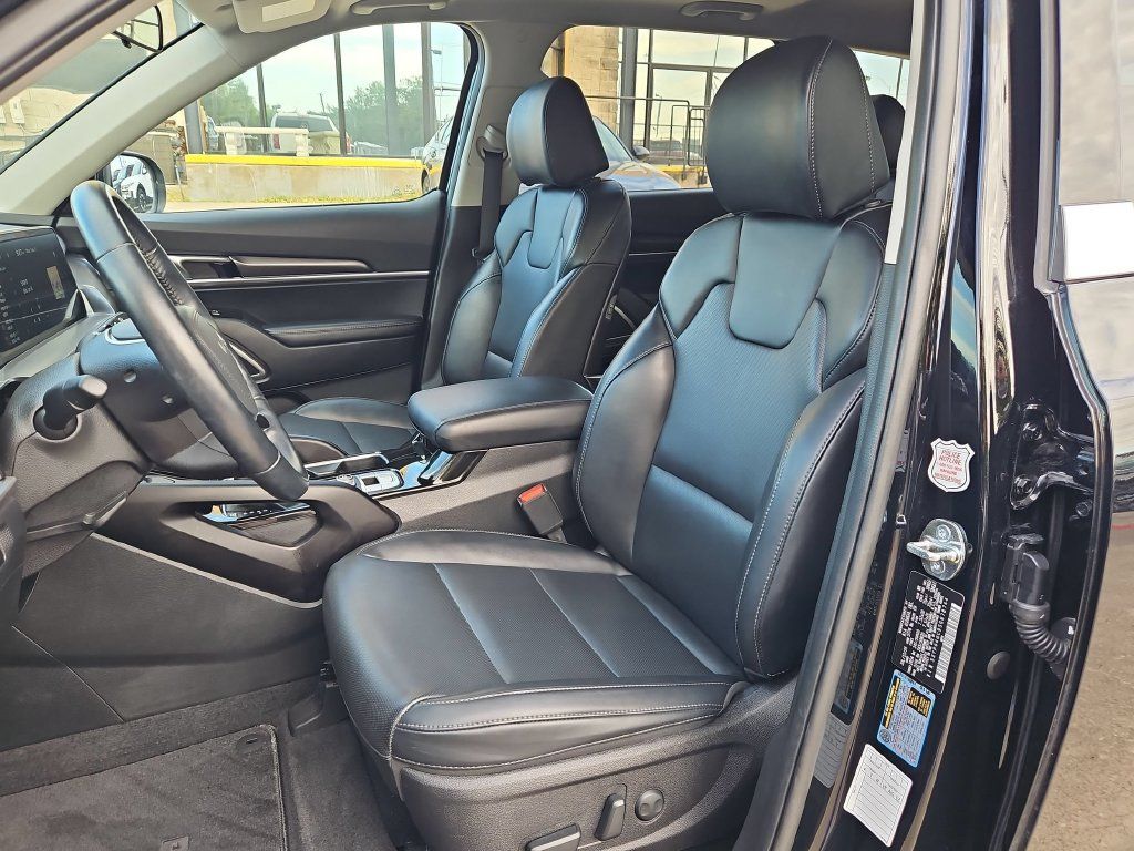 Used 2025 Kia Telluride S FWD image 25