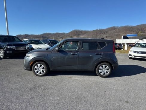 Used 2020 Kia Soul LX image 5