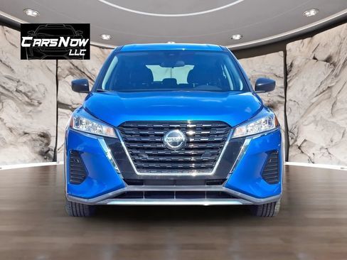 Used 2021 Nissan Kicks S FWD image 2