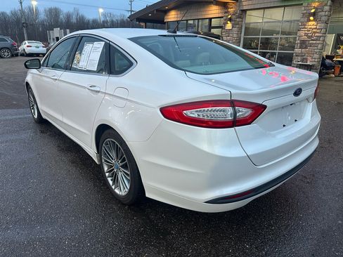 Used 2013 Ford Fusion SE image 8