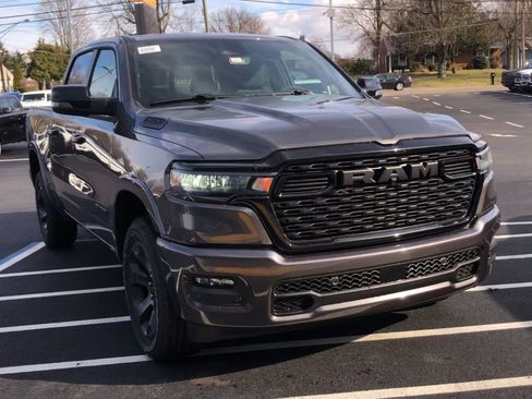 New 2026 RAM 1500 4x4 Crew Cab image 3