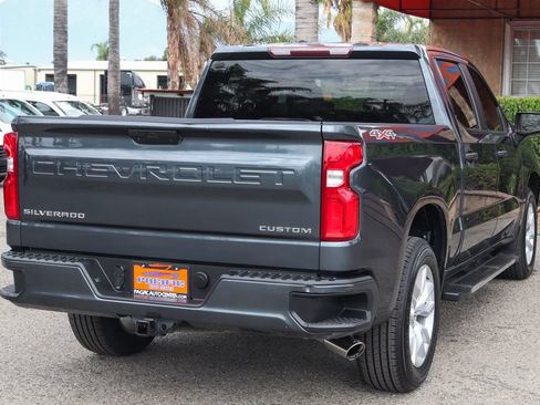Used 2020 Chevrolet Silverado 1500 Custom w/ Custom Value Package AWD/4WD image 10