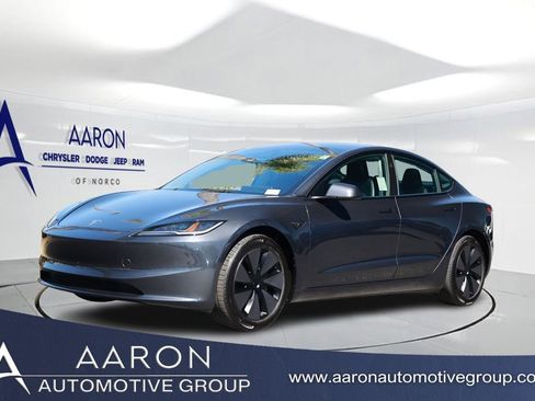 Used 2024 Tesla Model 3 Standard Range RWD image 1