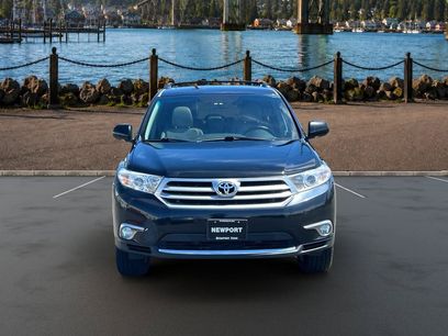 Used 2011 Toyota Highlander Limited w/ Tow Pkg