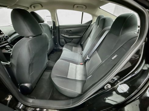 Used 2025 Nissan Sentra SV FWD image 25