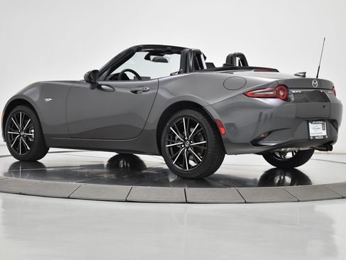 New 2026 MAZDA MX-5 Miata Grand Touring w/ Weather Package RWD image 18