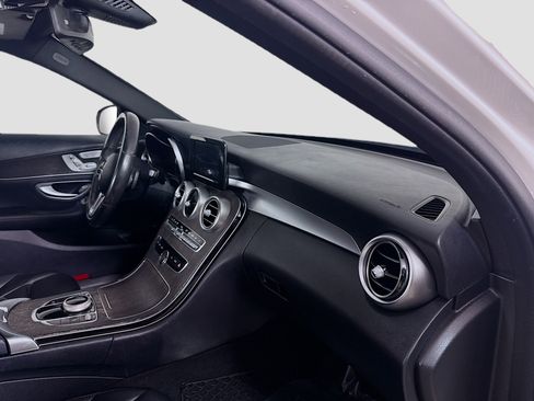 Used 2019 Mercedes-Benz C 300 4MATIC Sedan image 30