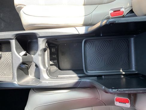 Used 2017 Honda CR-V Touring image 23