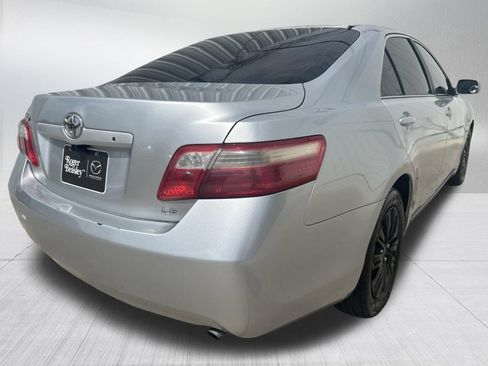 Used 2007 Toyota Camry LE FWD image 9