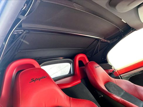 Certified 2016 Porsche Boxster Spyder RWD image 23