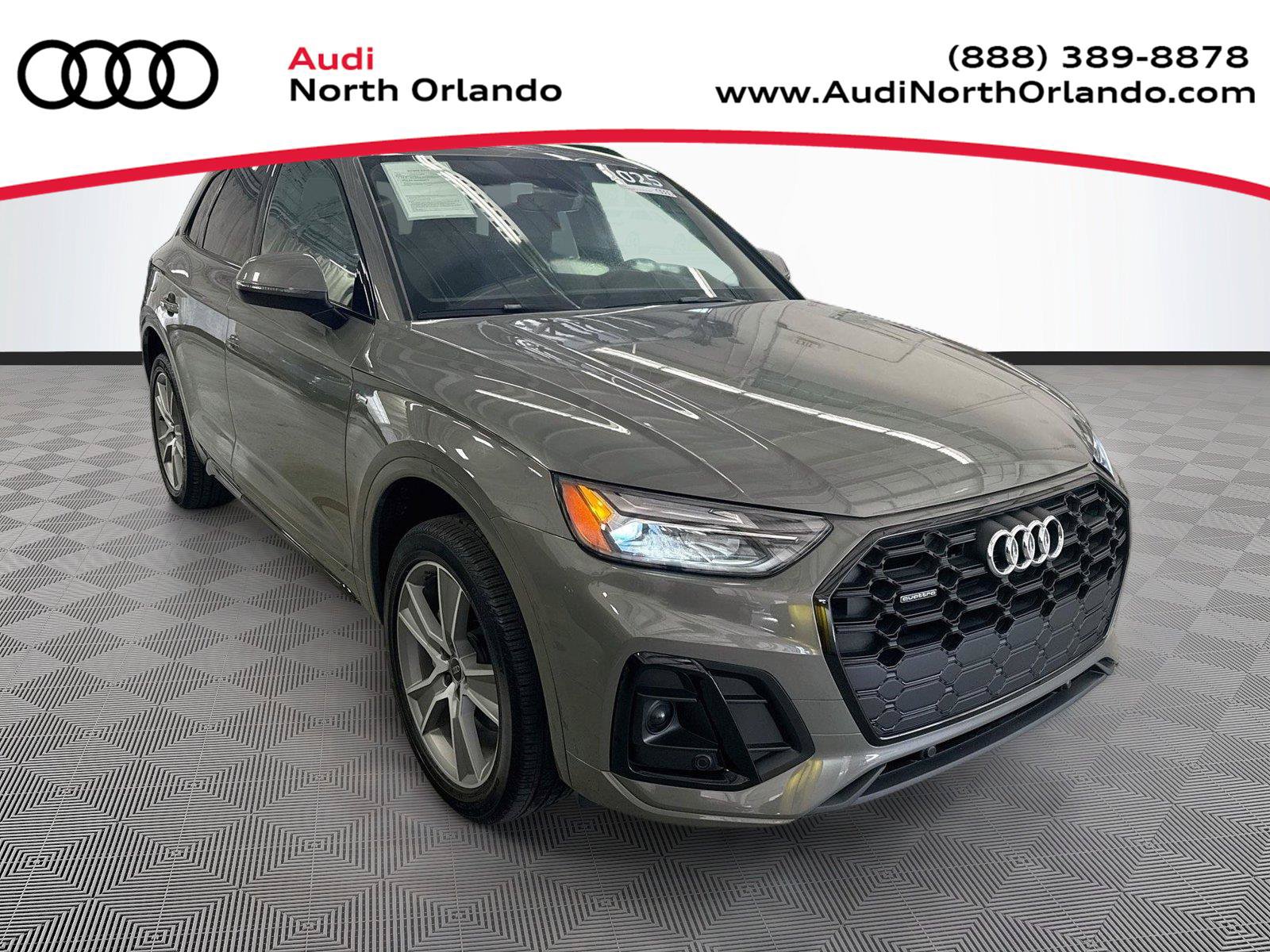 Certified 2025 Audi Q5 2.0T Premium AWD/4WD image 1
