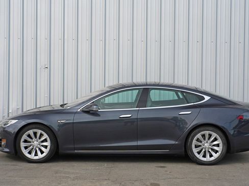 Used 2016 Tesla Model S 90D image 45