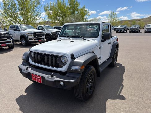 Used 2025 Jeep Wrangler Sport AWD/4WD image 21