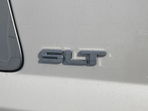 Used 2016 GMC Yukon SLT image 5