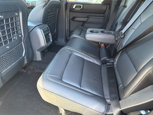 New 2025 Ford Bronco Badlands image 16