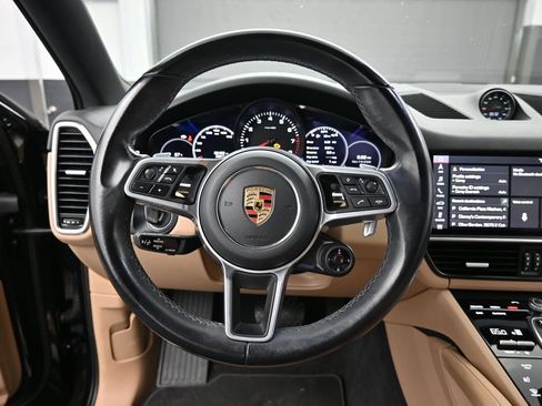 Certified 2021 Porsche Cayenne Coupe AWD/4WD image 8