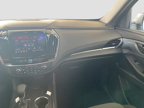 Used 2023 Chevrolet Traverse LT w/ Rear Camera Mirror Package AWD/4WD image 22