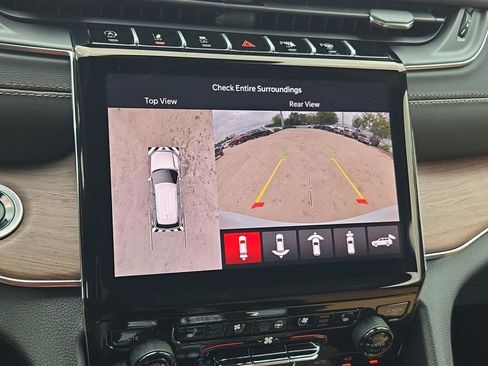 New 2025 Jeep Grand Cherokee Summit w/ MOPAR Finishing Package image 34