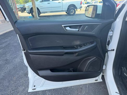Used 2017 Ford Edge SEL AWD/4WD image 11
