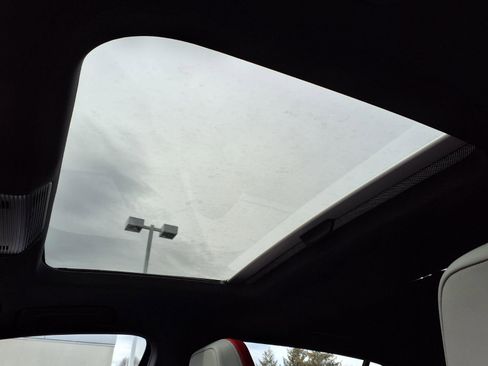 Used 2024 Volkswagen GTI Autobahn image 18