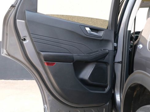 Used 2022 Ford Escape SEL FWD image 24