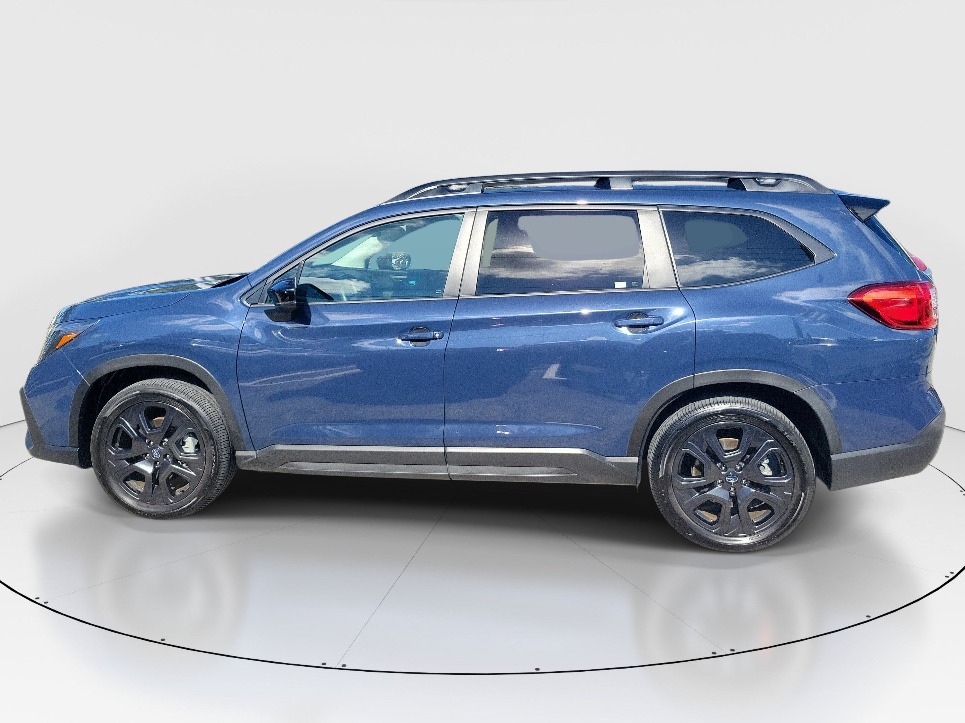 Used 2025 Subaru Ascent Bronze Edition AWD/4WD image 4