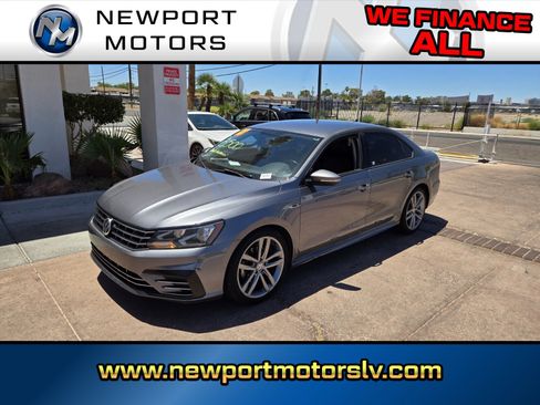 Used 2018 Volkswagen Passat 2.0T S FWD image 1