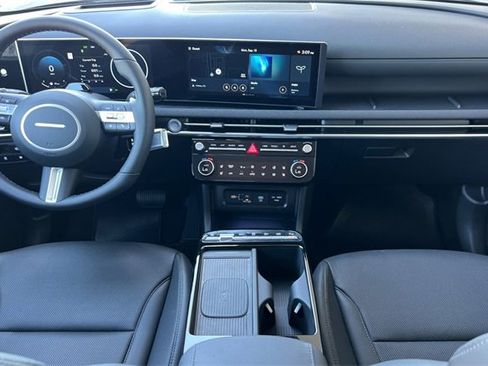 New 2025 Hyundai Tucson Limited image 13