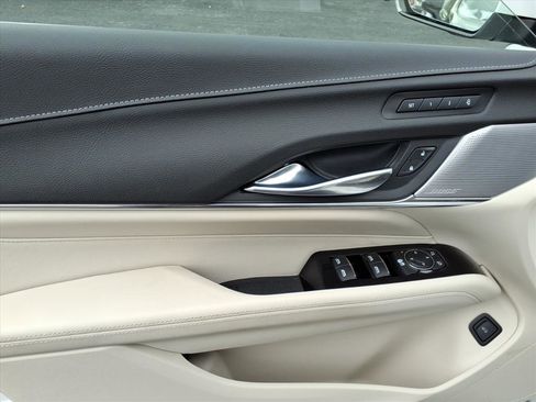 Certified 2023 Cadillac CT4 Premium Luxury image 19