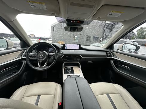 Certified 2024 MAZDA CX-90 Plug-In Hybrid w/ Premium Pkg AWD/4WD image 29