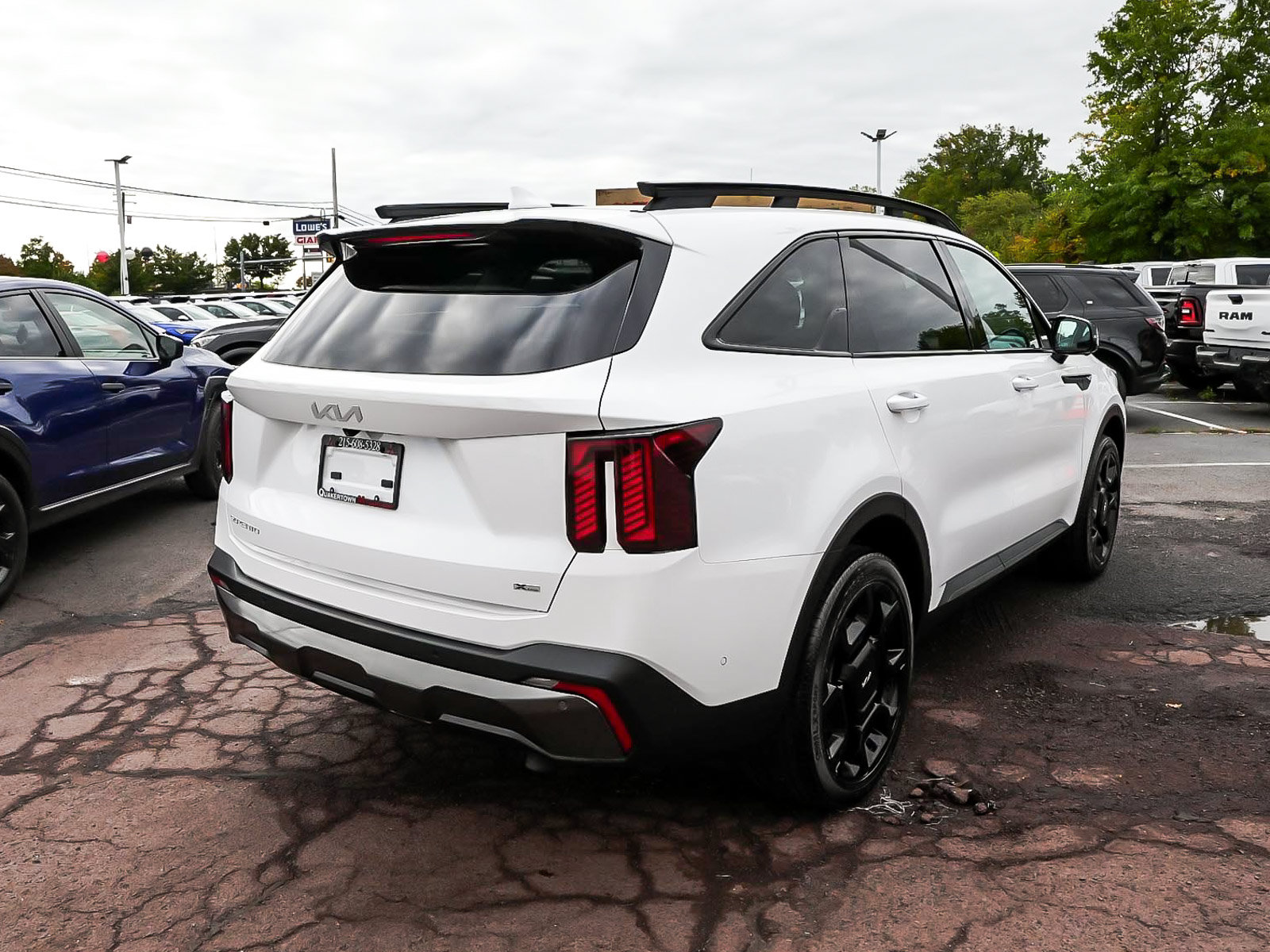 Used 2024 Kia Sorento SX AWD/4WD image 6