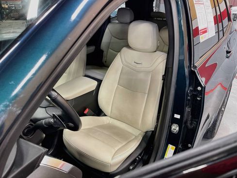 Used 2024 Cadillac XT6 Sport w/ Technology Package AWD/4WD image 20