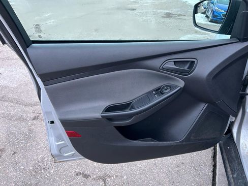 Used 2013 Ford Focus S image 14