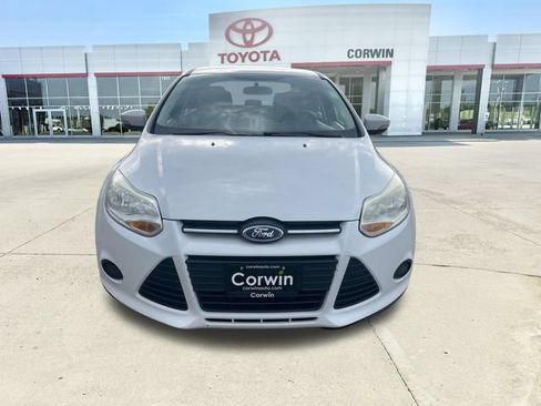 Used 2014 Ford Focus SE w/ SE Winter Package FWD image 8