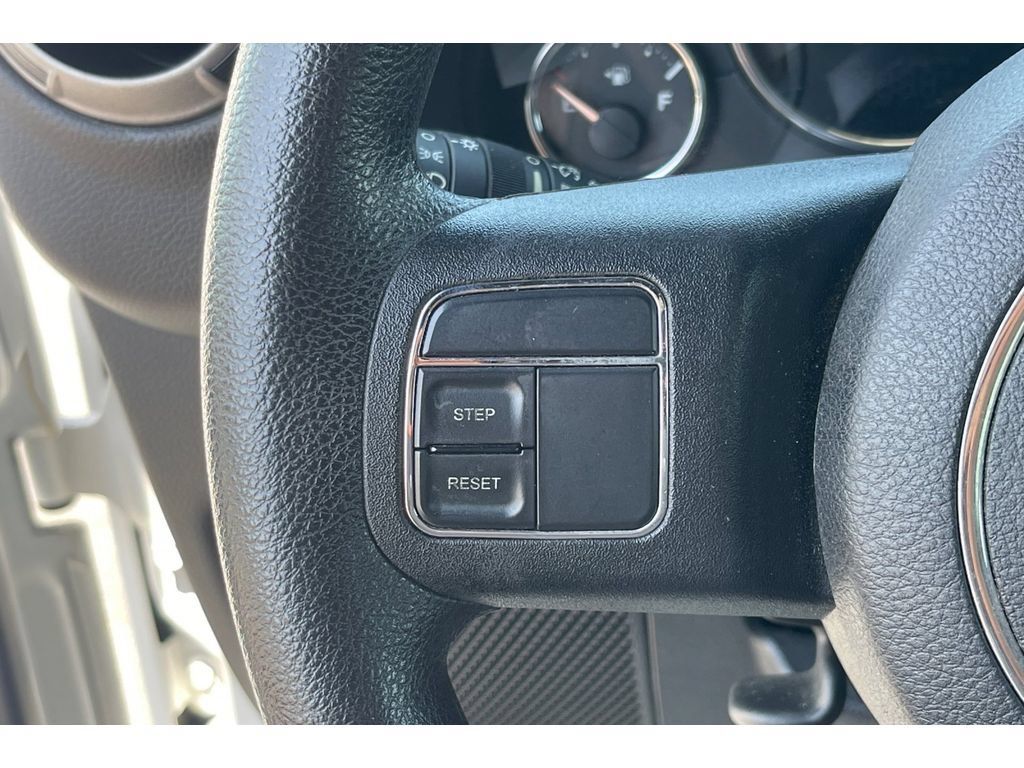 Used 2016 Jeep Wrangler Unlimited Sport AWD/4WD image 32