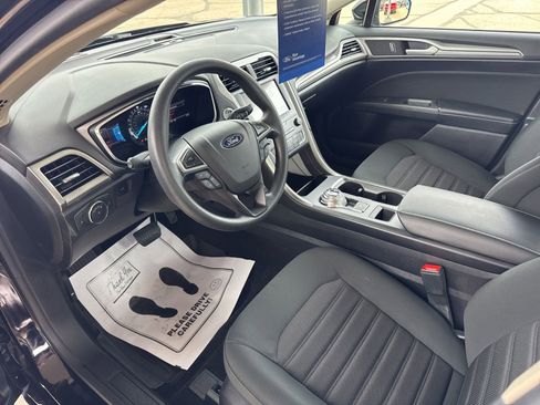 Used 2020 Ford Fusion SE AWD/4WD image 21