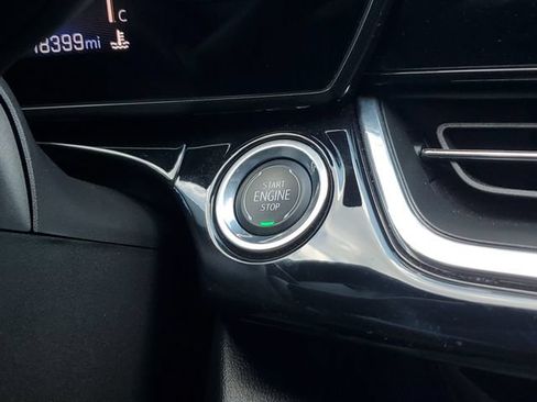 Used 2025 Chevrolet Trax ACTIV w/ Driver Confidence Package FWD image 33