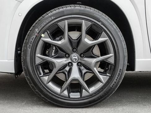 New 2026 Lexus TX 500h AWD image 11